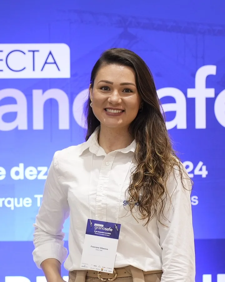 Retrato de Franciene Villanova, instrutora da formação.